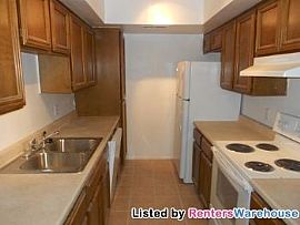 Quiet, Peaceful, Neat in Phoenix, AZ (Photo 3 of 5)