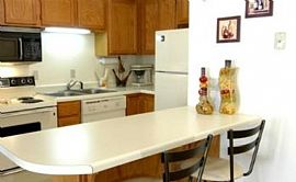 2 Bd/1 Bath Fitness Center, Spa, Wet Bar in Eden Prairie, MN (Photo 2 of 5)