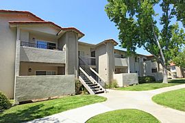 2 Bd/1 Bath Washer and Dryer Included! in La Mesa, CA (Photo 2 of 5)