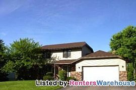 Beautiful 3bed/2.5bath Single Family Hom in Medicine Lake, MN