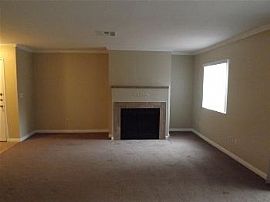 Very Nice Upstairs Condo in Las Vegas, NV (Photo 2 of 5)