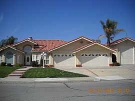 Luxury 3br Home, Rv Garage and All The E in Hemet, CA