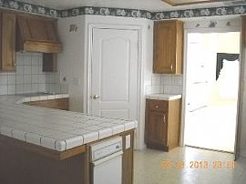 Luxury 3br Home, Rv Garage and All The E in Hemet, CA (Photo 4 of 5)