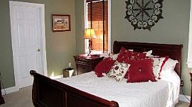 Gorgeous End Unit W/master Down and 1-Car in Cornelius, NC (Photo 4 of 5)