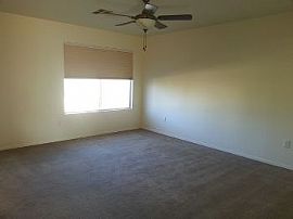 Lovely 3 Br in Gilbert, AZ (Photo 3 of 5)