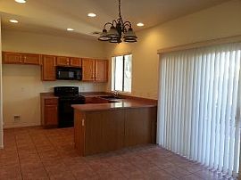 Lovely 3 Br in Gilbert, AZ (Photo 4 of 5)