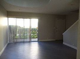 1230.00 Total Move-In in Scottsdale, AZ (Photo 2 of 5)
