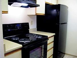 0 Bd/1 Bath Studio Living Just Outside S in Bitter Lake, WA (Photo 2 of 5)