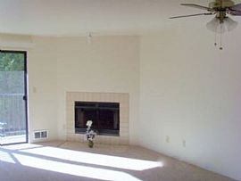 0 Bd/1 Bath Studio Living Just Outside S in Bitter Lake, WA (Photo 3 of 5)