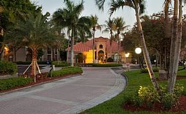 2 Bd/1 Bath West Palm Beach Apts with In-H in Haverhill, FL