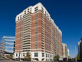 2 Bd/2 Bath Walk-In Closets! Washer and Dr in Arlington, VA (Photo 2 of 5)