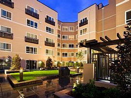 2 Bd/2 Bath Close to Freeway! Fithness C in Beaux Arts, WA (Photo 4 of 5)