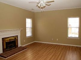 Brick 4 Br W/bonus and Updates Near I-485 in Charlotte, NC (Photo 5 of 5)