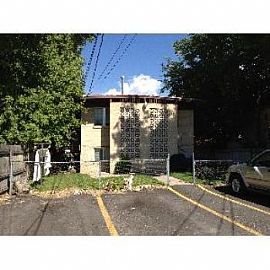 2 Bedroom Apartment Close to Liberty Par in Salt Lake City, UT (Photo 3 of 4)