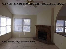 3 Bed, 1634 Sqft, $950 in Glendale, AZ (Photo 3 of 5)