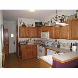 Fantastic End Unit Townhome in Rogers in Corcoran, MN (Photo 3 of 5)