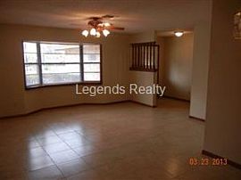 Deltona - 3 Bedroom, 2 Bathroom - $1,075 in Deltona, FL (Photo 2 of 5)