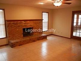 Deltona - 3 Bedroom, 2 Bathroom - $1,075 in Deltona, FL (Photo 3 of 5)