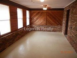 Deltona - 3 Bedroom, 2 Bathroom - $1,075 in Deltona, FL (Photo 4 of 5)