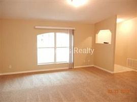 Edgewater-3 Bedroom,2 Bathroom-$975.00 in Edgewater, FL (Photo 2 of 5)