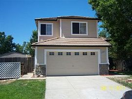 Large Yard with Garden and Dog Run in Elk Grove, CA