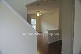 Excellent Condition in Lawrenceville, GA (Photo 2 of 5)