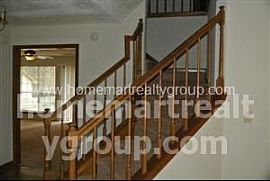 Minutes to Hwy 78 and Hwy 124 in Snellville, GA (Photo 2 of 5)