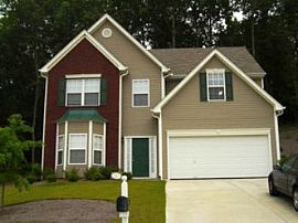 2 Story 4 Bed 2.5 Bath Spacious Home! in Buford, GA