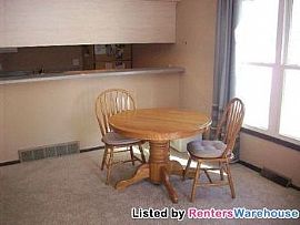 Very Nice 3bd/2ba Th in Oakdale! in Landfall Village, MN (Photo 3 of 5)