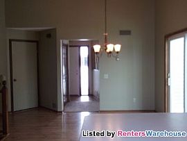 Gorgeous 3 Bedroom 2 Bath Home in Apple in Apple Valley, MN (Photo 3 of 5)