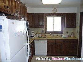 4 Bedroom Split-Entry W/fenced Yard- Gre in Fridley, MN (Photo 5 of 5)