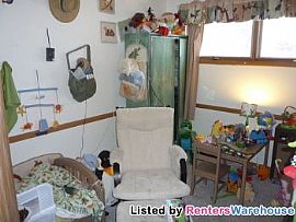 Huge 3 Bedroom in Fridley in Fridley, MN (Photo 3 of 5)