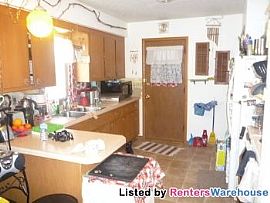 Huge 3 Bedroom in Fridley in Fridley, MN (Photo 4 of 5)