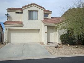 Beautiful 3-Bedroom 3.5 Bath Home in Mes in Mesa, AZ