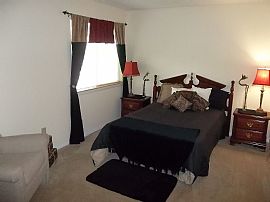 2 Bd/1 Bath Woodlands West Is Convenient in Knoxville, TN (Photo 4 of 5)
