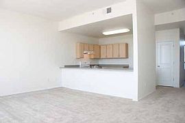 2 Bd/1 Bath Pet Friendly, Vaulted Ceilin in Aurora, CO (Photo 4 of 5)