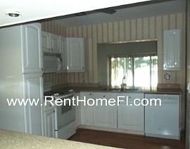 4/3 Lakefront Home in Orlando in Orlando, FL (Photo 2 of 5)