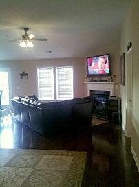 3 Br W/fenced Yard, Upgrades Near Boeing in Charleston, SC (Photo 3 of 5)