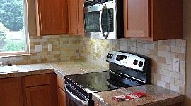 Great Townhome Available 04/10/13 in Edgewood, WA (Photo 3 of 5)