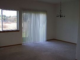 Great 2x2.5 Townhome in Desired Communit in Puyallup, WA (Photo 3 of 5)