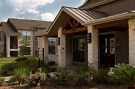 1 Bd/1 Bath Thanks- Giving $2 You! in Lockhart, TX