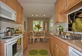 2 Bd/1 Bath Walk to Historial Downtown P in Pleasanton, CA (Photo 2 of 5)