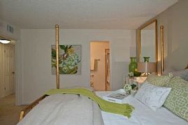 2 Bd/1 Bath Walk to Historial Downtown P in Pleasanton, CA (Photo 4 of 5)