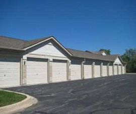 Washer Dryer and Parking Included! in Beach Park, IL (Photo 5 of 5)
