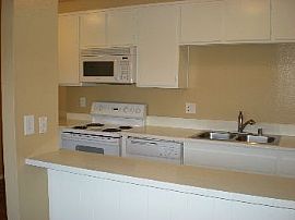 Claremont, Ca Apts Near Dining, Shopping in Claremont, CA (Photo 2 of 4)