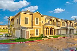 1 Bd/1 Bath Discover a Luxurious Lifesty in Heath, TX