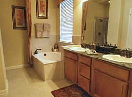1 Bd/1 Bath Discover a Luxurious Lifesty in Heath, TX (Photo 4 of 5)