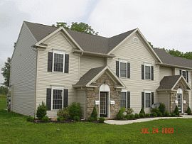 2bedroom New Luxury Townhouse in Desirable Location in Allentown, PA (Photo 5 of 5)