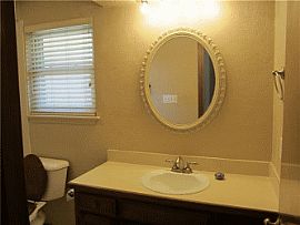 3bedroom 2baths Clean Cute Family Home in Oklahoma City, OK (Photo 5 of 7)