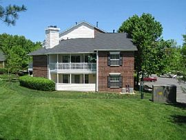 2 Bd/2 Bath Live The Good Life at Bellem in Leesburg, VA (Photo 3 of 5)